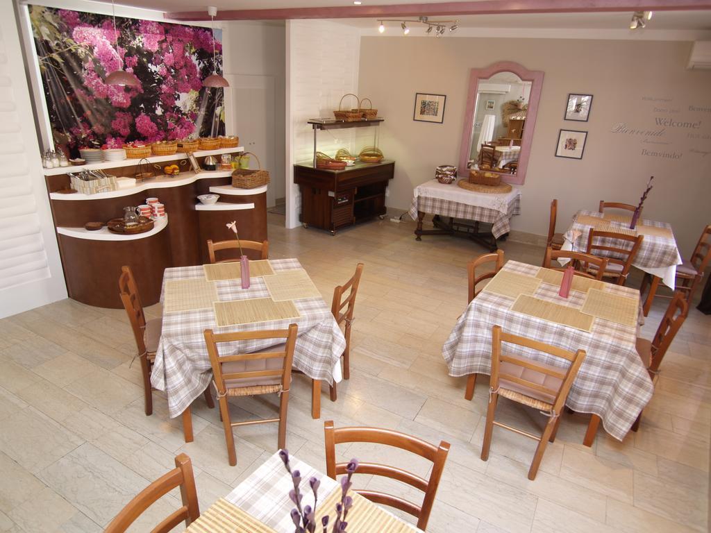 Bed&Breakfast Saturn Вели-Лошинь Экстерьер фото