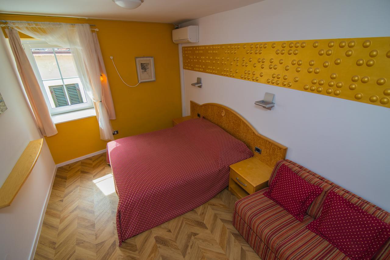 Bed&Breakfast Saturn Вели-Лошинь Экстерьер фото